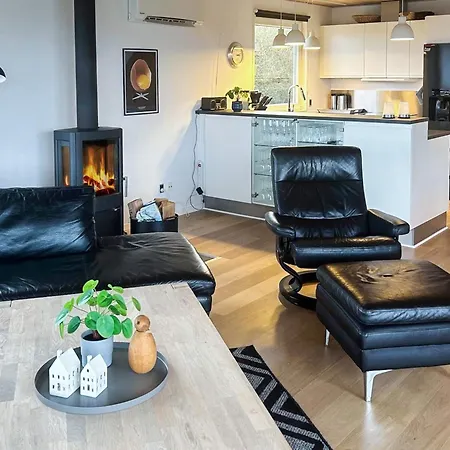 Luxury Retreat In Hejlsminde - By Traum בית נופש *